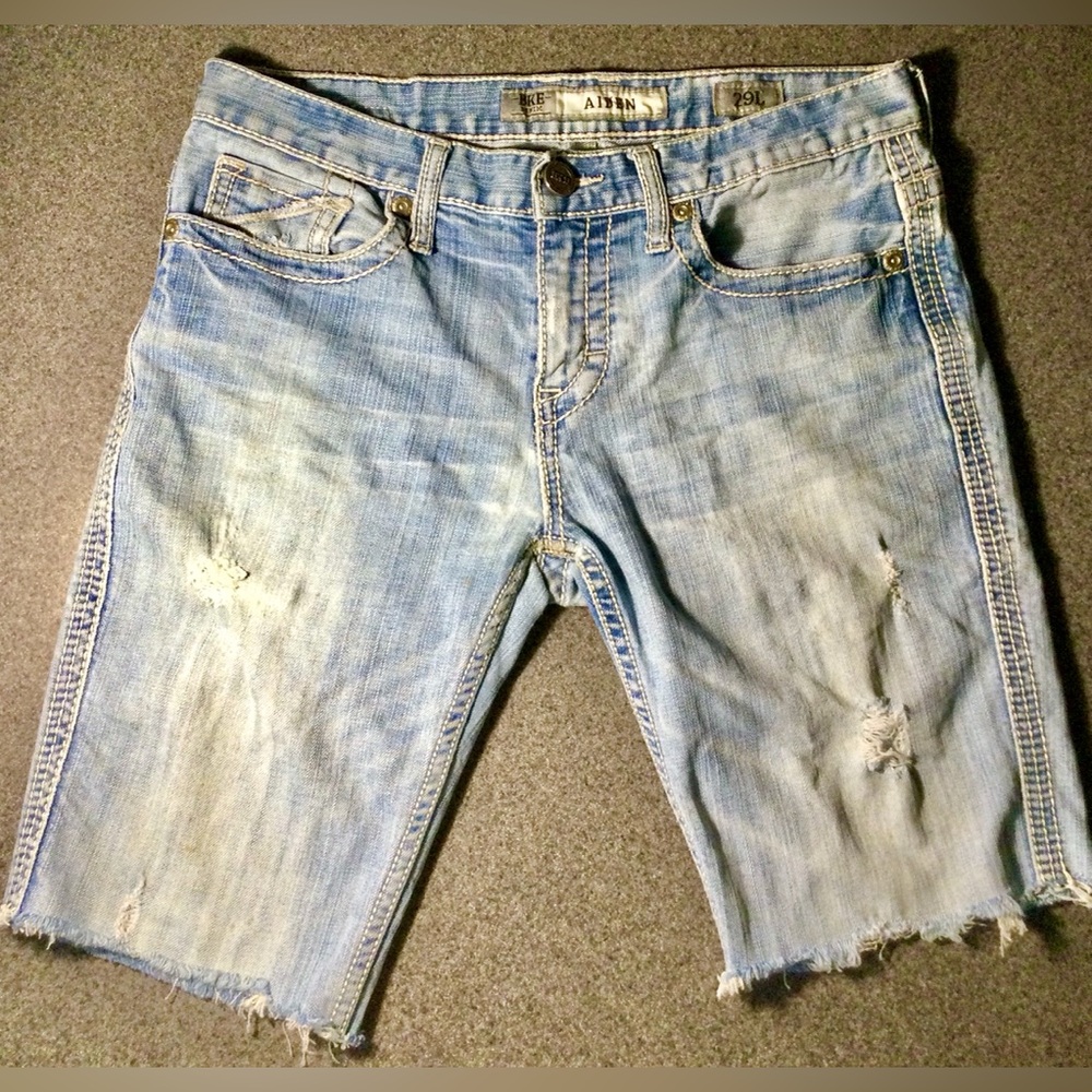 BKE Aiden Women’s Size 29 Distressed Low Rise Denim Blue Jean Cut Off Shorts